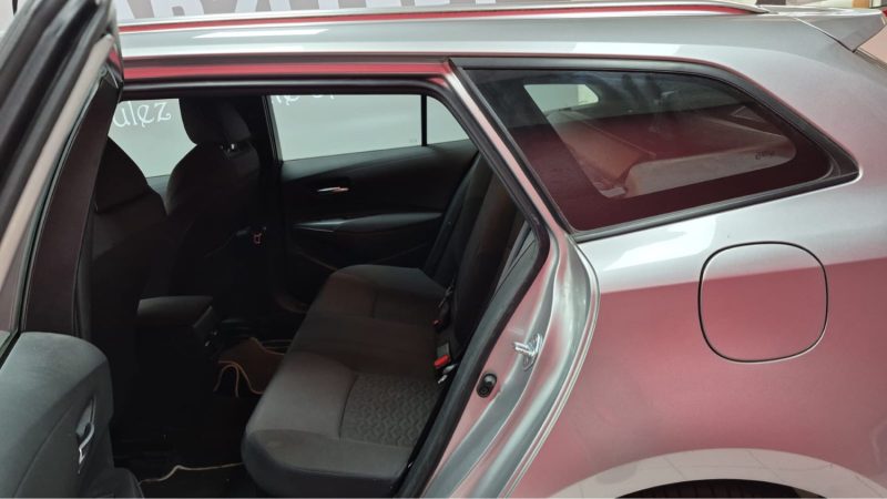 TOYOTA COROLLA TOURING SPORTS 122cv DYNAMIC BUSINESS/1 ERE MAIN/TVA RECUPERABLE