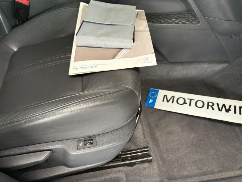 🔹 PEUGEOT 3008 1.6 HDI 115 Féline🌅 Toit panoramique ✨ Intérieur cuir🛡️ Garantie 6 mois