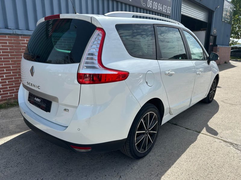 RENAULT SCENICIII 1.5 DCI 110CH LIMITED ECO² EURO6 7 PLACES 2015 2016