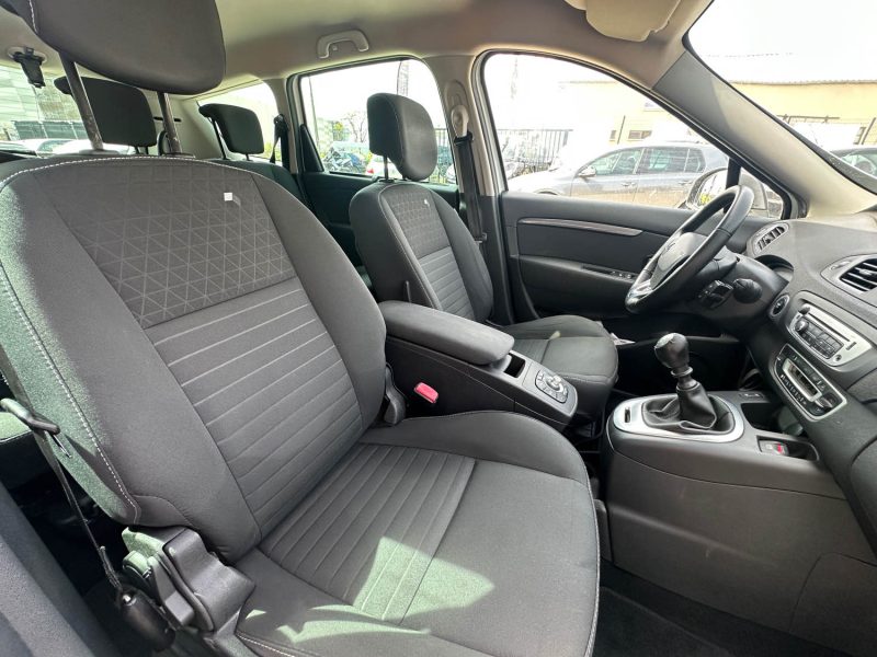 RENAULT SCENICIII 1.5 DCI 110CH LIMITED ECO² EURO6 7 PLACES 2015 2016