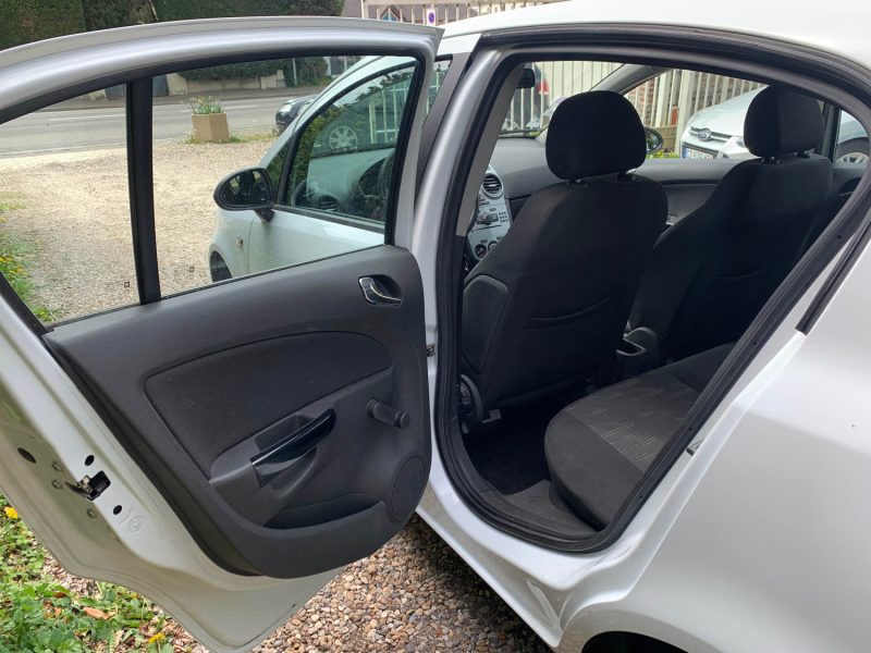 OPEL CORSA 1.2 TWINPORT 80 ENJOY EASYTRONIC 2011