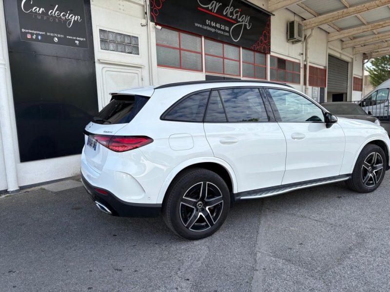 MERCEDES GLC 300e 4MATIC 204ch / Toit pano / Attelage / Sièges chauffants / AMG Line