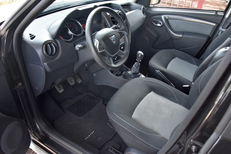 DACIA DUSTER  1.2 TCE 125 BLACK TOUCH -55 000 KM 2017