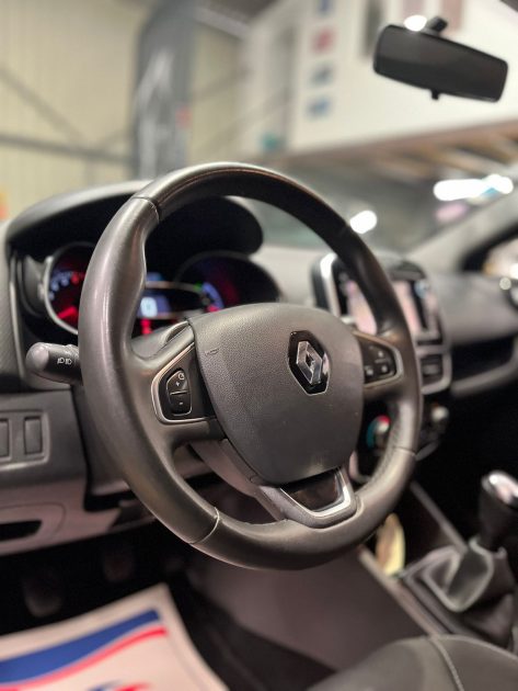 MAGNIFIQUE RENAULT CLIO IV LIMITED 0.9 TCE 90CH (ÉCRAN MULTIMÉDIA, BLUETOOTH, CLIMATISATION)