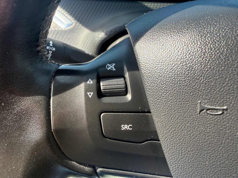 PEUGEOT 2008  1.6 BLUEHDI 120 ALLURE 