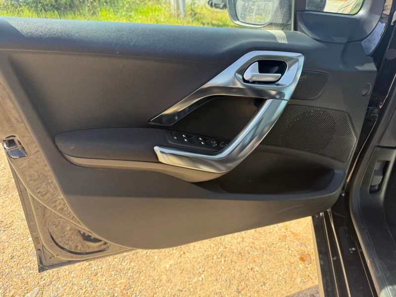 PEUGEOT 2008  1.6 BLUEHDI 120 ALLURE 