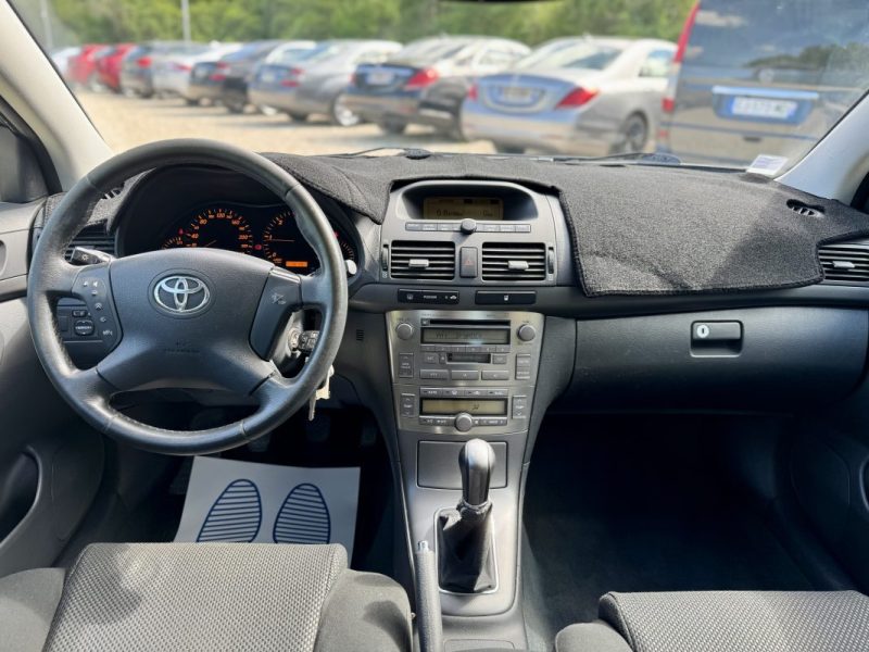 TOYOTA AVENSIS 2.0 D-4D 116CV 2003