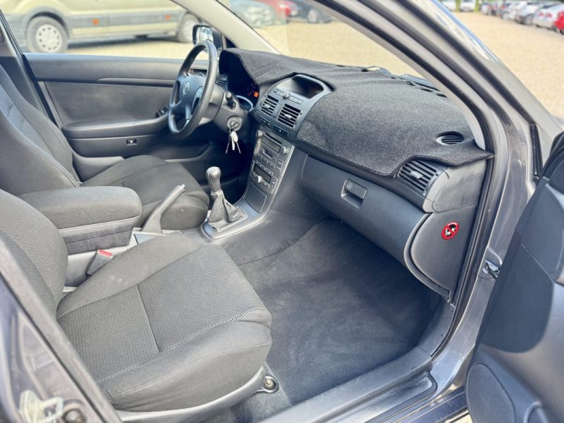 TOYOTA AVENSIS 2.0 D-4D 116CV 2003