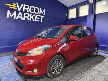 TOYOTA YARIS 100cv VVT-I DYNAMIC 5P faible kilométrage 