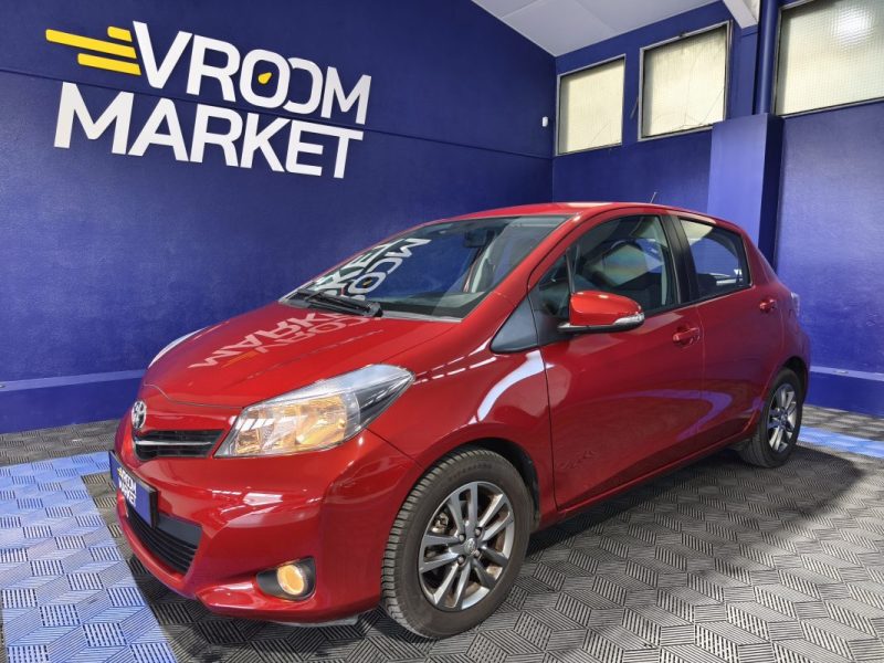 TOYOTA YARIS 100cv VVT-I DYNAMIC 5P faible kilométrage 