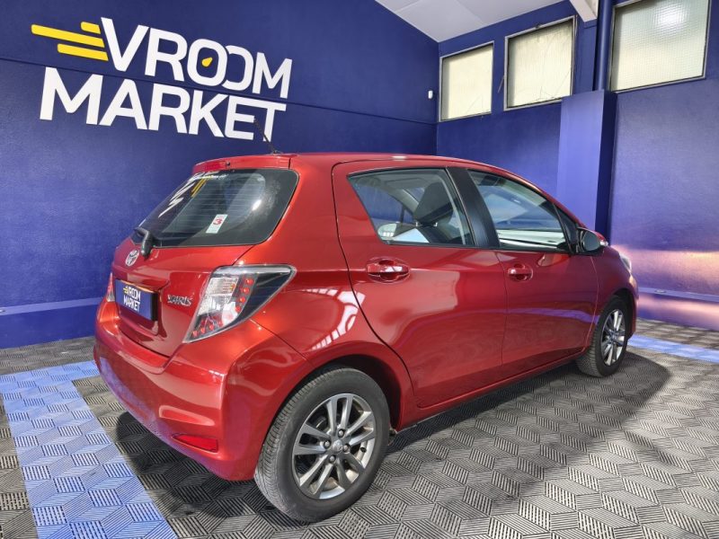 TOYOTA YARIS 100cv VVT-I DYNAMIC 5P faible kilométrage 
