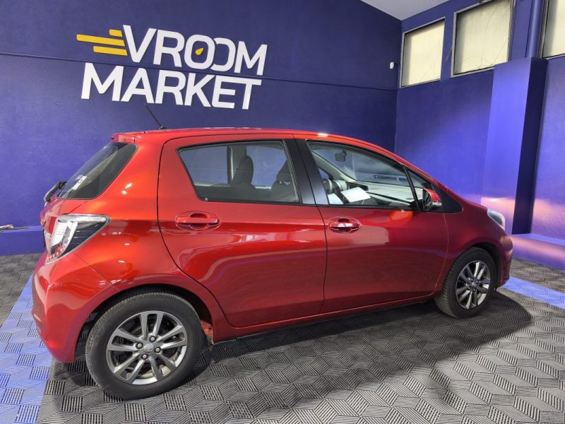 TOYOTA YARIS 100cv VVT-I DYNAMIC 5P faible kilométrage 