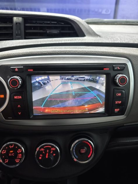 TOYOTA YARIS 100cv VVT-I DYNAMIC 5P faible kilométrage 