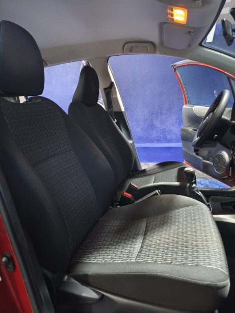 TOYOTA YARIS 100cv VVT-I DYNAMIC 5P faible kilométrage 