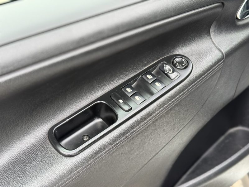 Peugeot 207 SW 1.6 VTi 120 ch Outdoor - Gps - Clim - Révisée & Garantie 6 mois