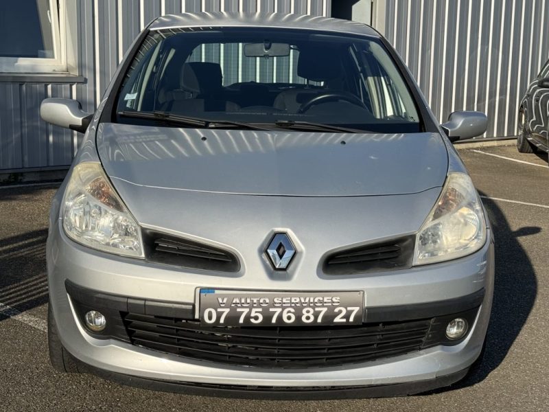 Renault Clio III 1.6 16v 110ch Expression  Pour pro ou mécaniciens 