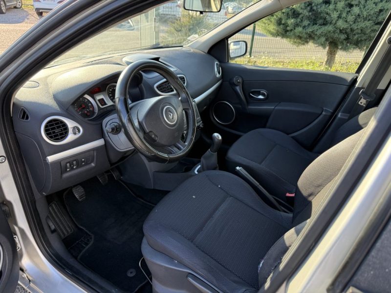 Renault Clio III 1.6 16v 110ch Expression  Pour pro ou mécaniciens 
