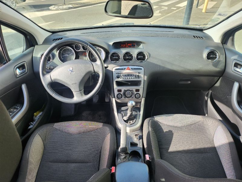 PEUGEOT 308 1.6 VTI 