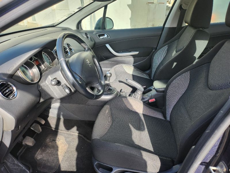 PEUGEOT 308 1.6 VTI 
