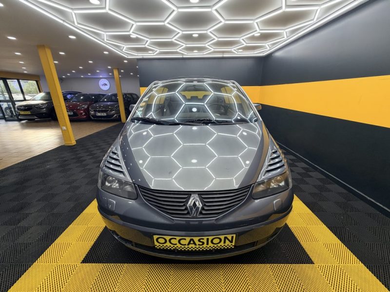RENAULT AVANTIME 3.0 V6 207CH