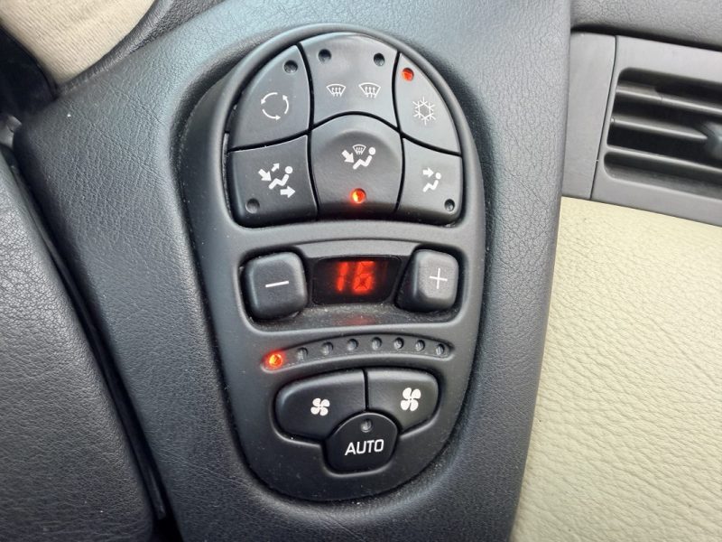RENAULT AVANTIME 3.0 V6 207CH