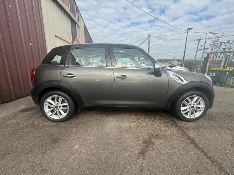 MINI 2 R60 COUNTRYMAN 1.6D - 111CV 16V TURBO COOPER D  2011