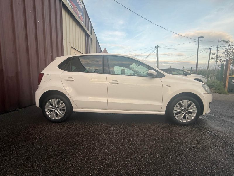 VOLKSWAGEN POLO 5 1.2I - 12V 60CV 1ER MAIN 5 PORTES 2013