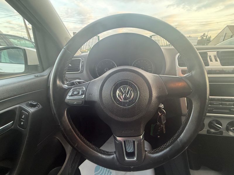 VOLKSWAGEN POLO 5 1.2I - 12V 60CV 1ER MAIN 5 PORTES 2013