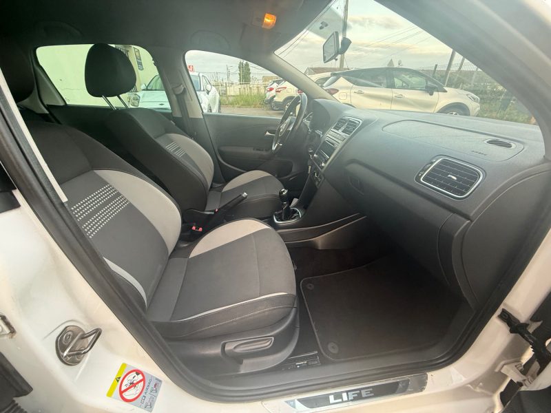 VOLKSWAGEN POLO 5 1.2I - 12V 60CV 1ER MAIN 5 PORTES 2013