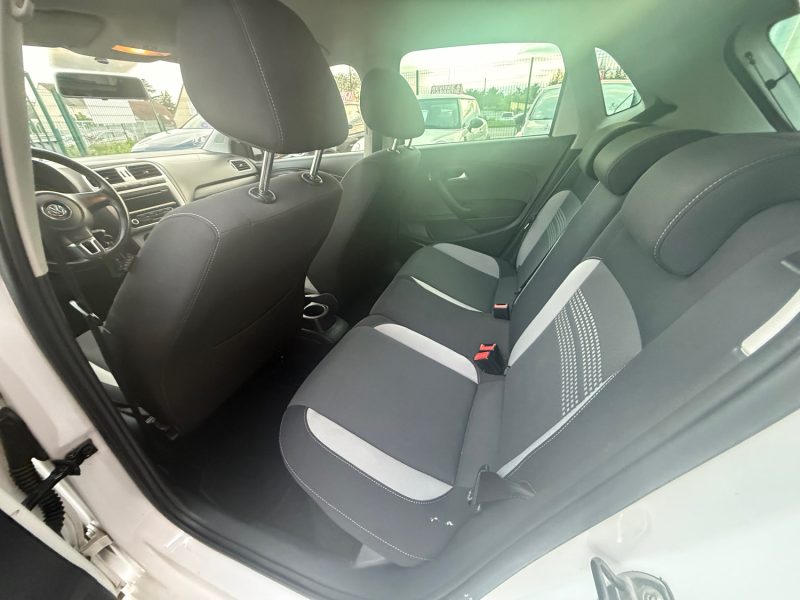 VOLKSWAGEN POLO 5 1.2I - 12V 60CV 1ER MAIN 5 PORTES 2013