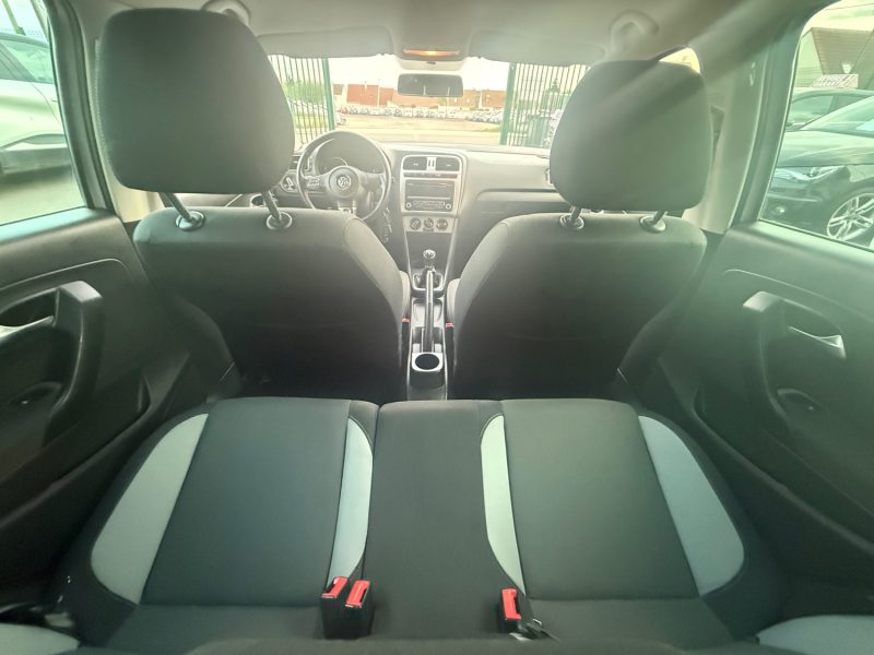 VOLKSWAGEN POLO 5 1.2I - 12V 60CV 1ER MAIN 5 PORTES 2013