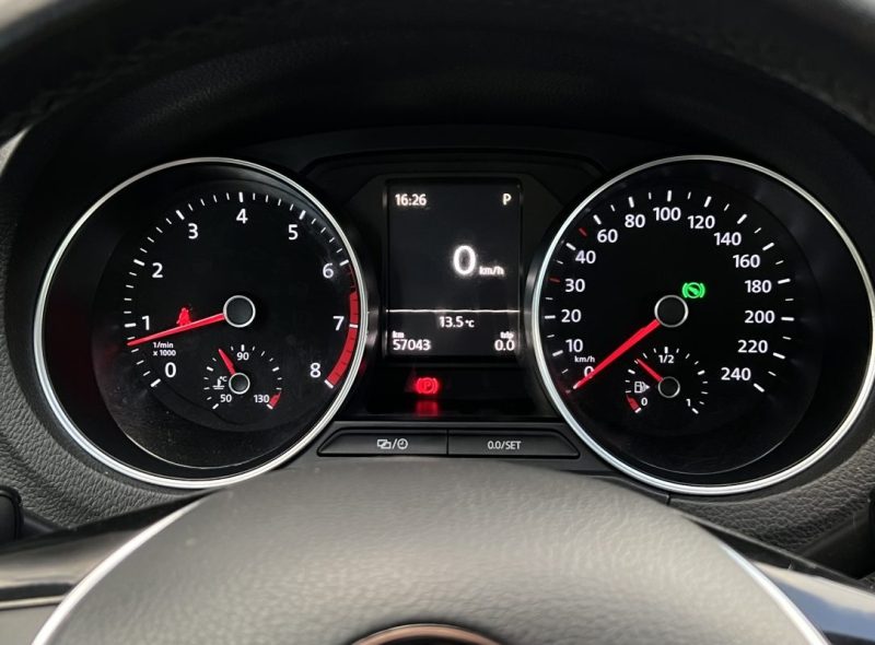 VOLKSWAGEN POLO 5 V PHASE 2 1.2 TSI 90 Cv BOITE AUTOMATIQUE DSG7 5 PORTES 59 600 Kms - GARANTIE 1 AN