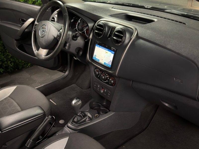 DACIA SANDERO STEPWAY II PRESTIGE 0.9 TCE 90 BOITE AUTOMATIQUE ECRAN GPS 35 200 Kms - GARANTIE 1 AN