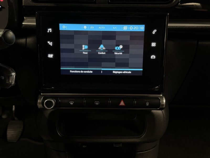 CITROEN C3 III SHINE 1.2 110 Cv ECRAN GPS APPLE CARPLAY & ANDROID - GARANTIE 1 AN