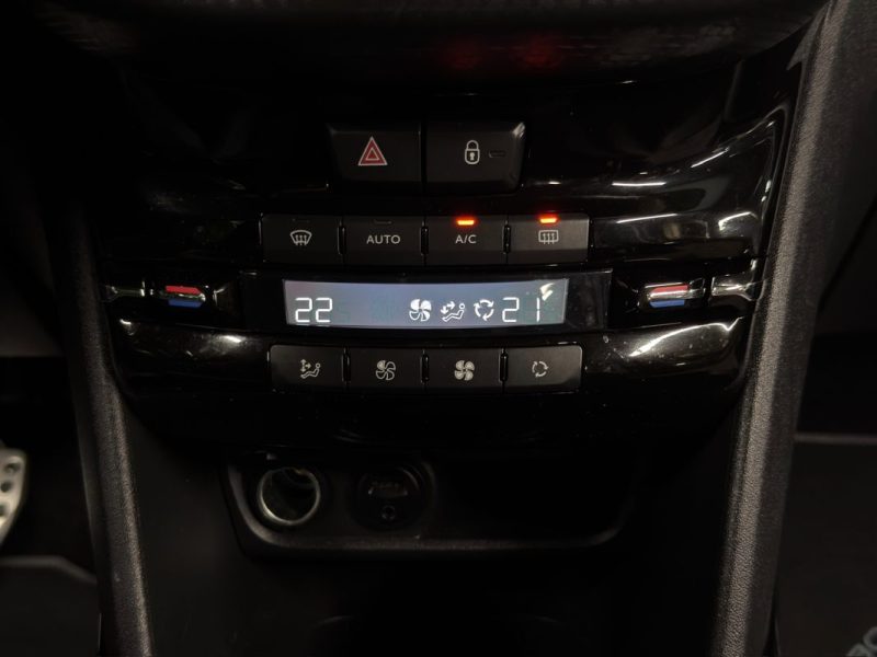 PEUGEOT 2008 CROSSWAY 1.2 130 Cv APPLE CARPLAY & ANDROID TOIT PANORAMIQUE BVM6 ECRAN GPS Garantie1an