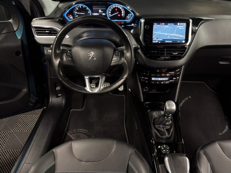 PEUGEOT 2008 CROSSWAY 1.2 130 Cv APPLE CARPLAY & ANDROID TOIT PANORAMIQUE BVM6 ECRAN GPS Garantie1an
