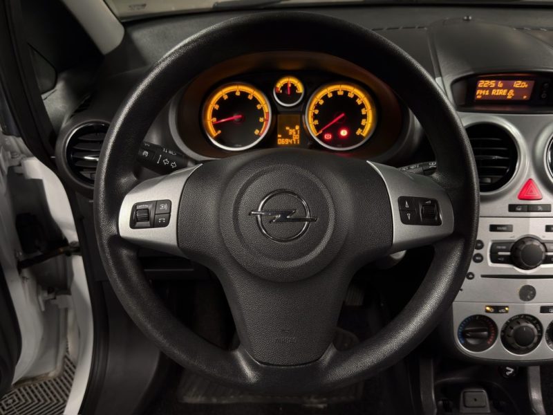 OPEL CORSA 4 IV D PHASE 2 1.2 TWINPORT 85 Cv 5 PORTES / REGULATEUR 69 400 Kms - GARANTIE 1 AN