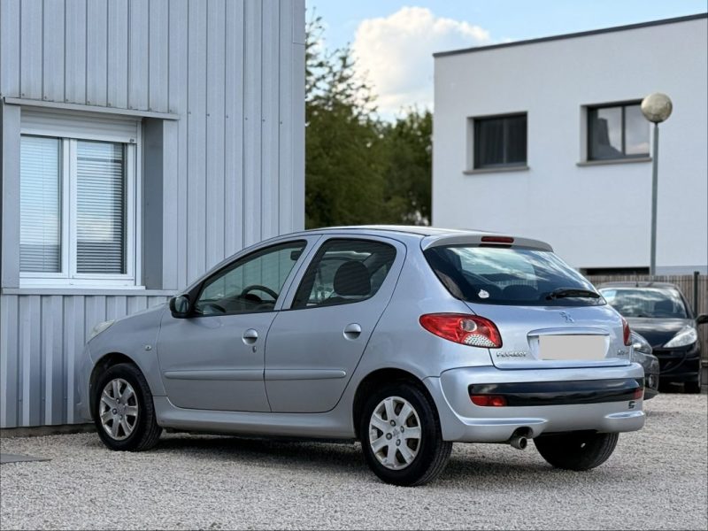 PEUGEOT 206+ 1.1I 60CV URBAN 2011 124 000KM