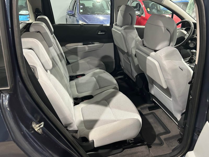 PEUGEOT 5008 1.6THP 160CH