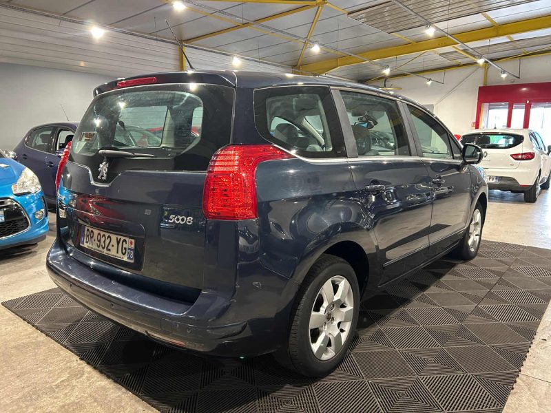 PEUGEOT 5008 1.6THP 160CH