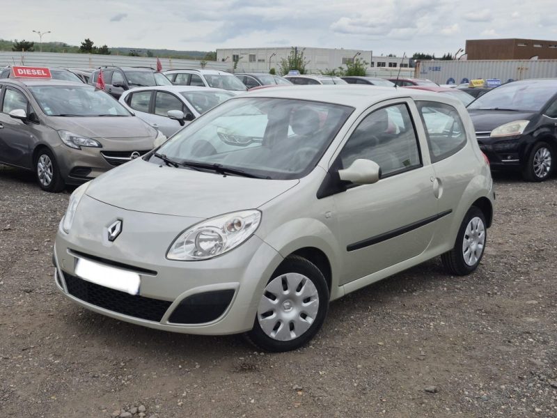 RENAULT Twingo II  1.2 i 60 cv ETAT NEUF 