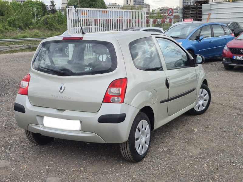 RENAULT Twingo II  1.2 i 60 cv ETAT NEUF 