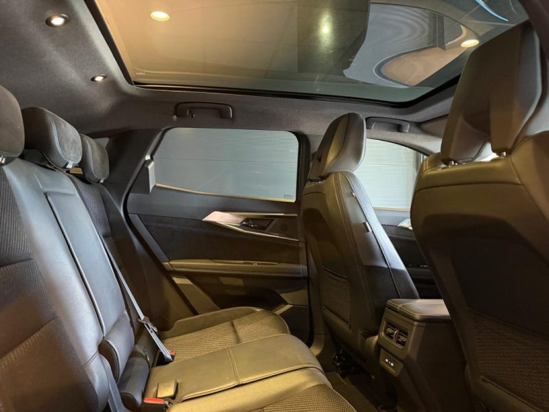 RENAULT AUSTRAL 1.2 E-TECH 200 ICONIC ESPRIT ALPINE HARMAN KARDON / TOIT PANO 