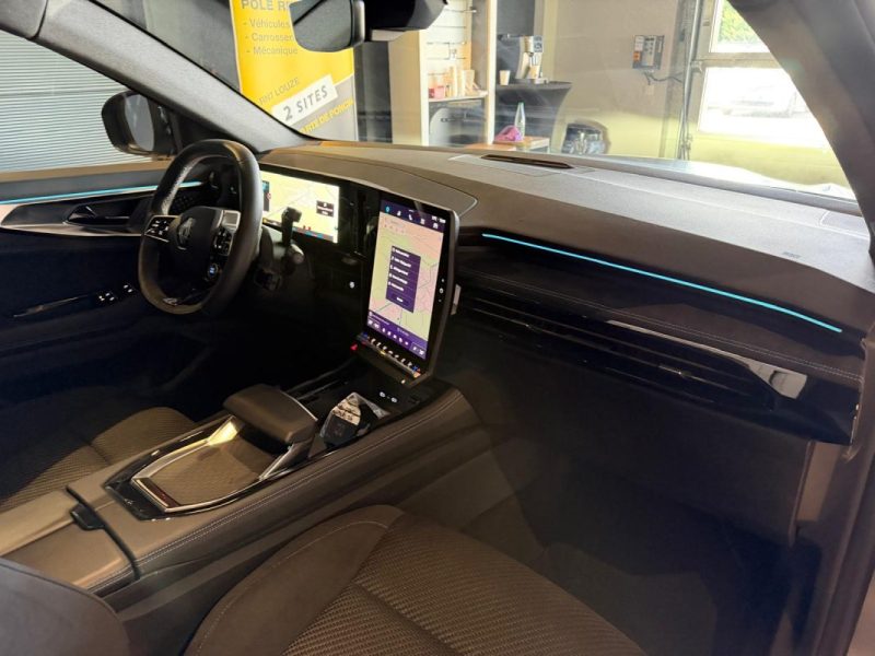 RENAULT AUSTRAL 1.2 E-TECH 200 ICONIC ESPRIT ALPINE HARMAN KARDON / TOIT PANO 