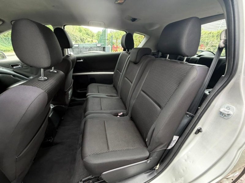 TOYOTA COROLLA-V VERSO 136 D4D LINEA SOL 7PL 