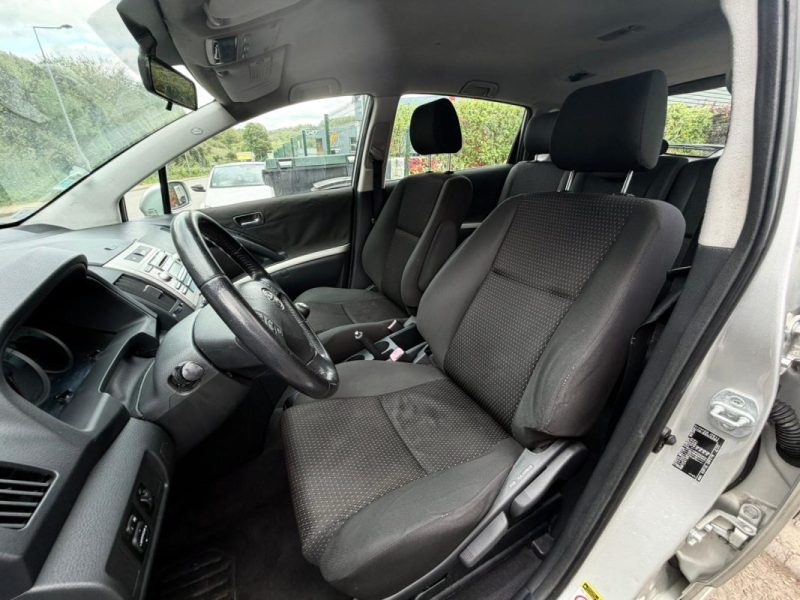 TOYOTA COROLLA-V VERSO 136 D4D LINEA SOL 7PL 