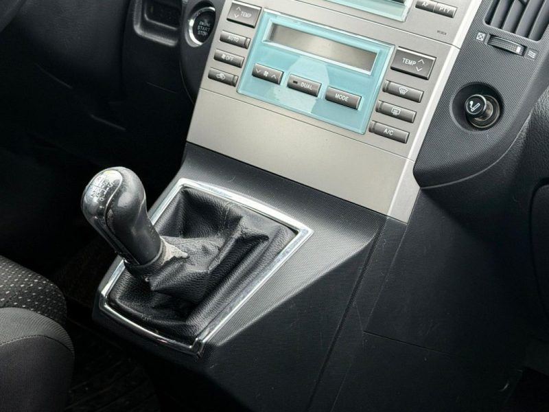 TOYOTA COROLLA-V VERSO 136 D4D LINEA SOL 7PL 