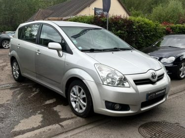 TOYOTA COROLLA-V VERSO 136 D4D LINEA SOL 7PL 