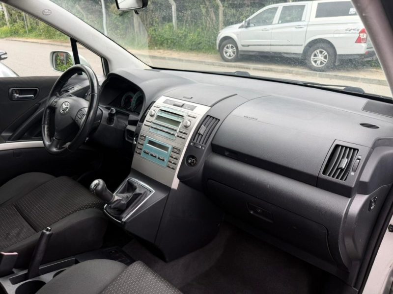 TOYOTA COROLLA-V VERSO 136 D4D LINEA SOL 7PL 