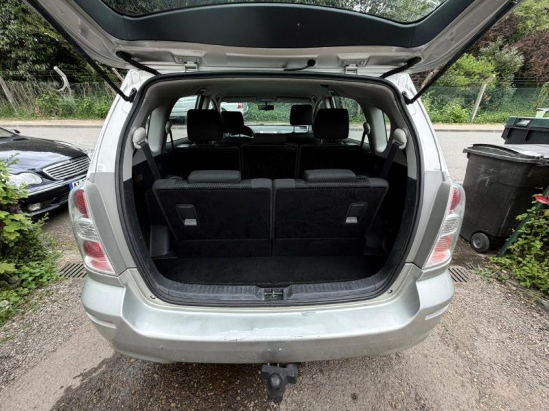 TOYOTA COROLLA-V VERSO 136 D4D LINEA SOL 7PL 